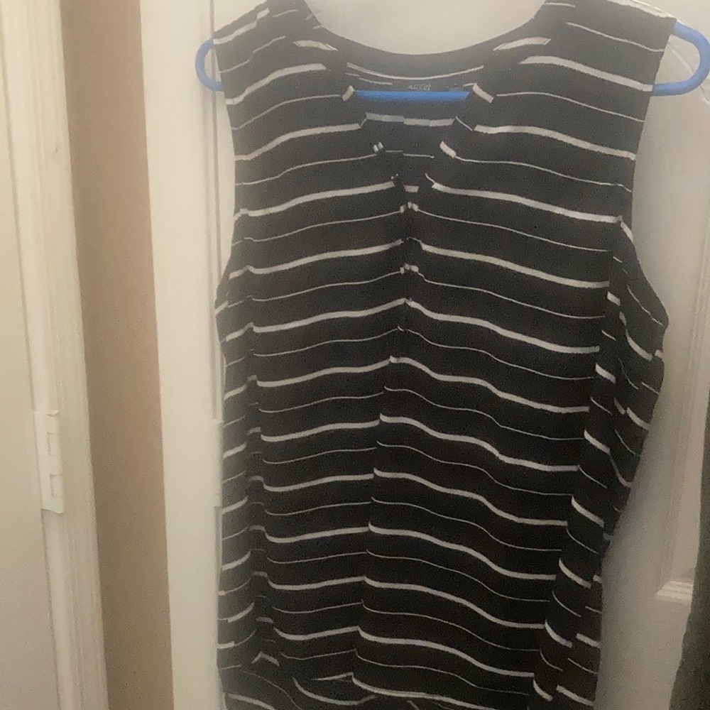 FINAL MARKDOWN Ladies apt 9 top large
